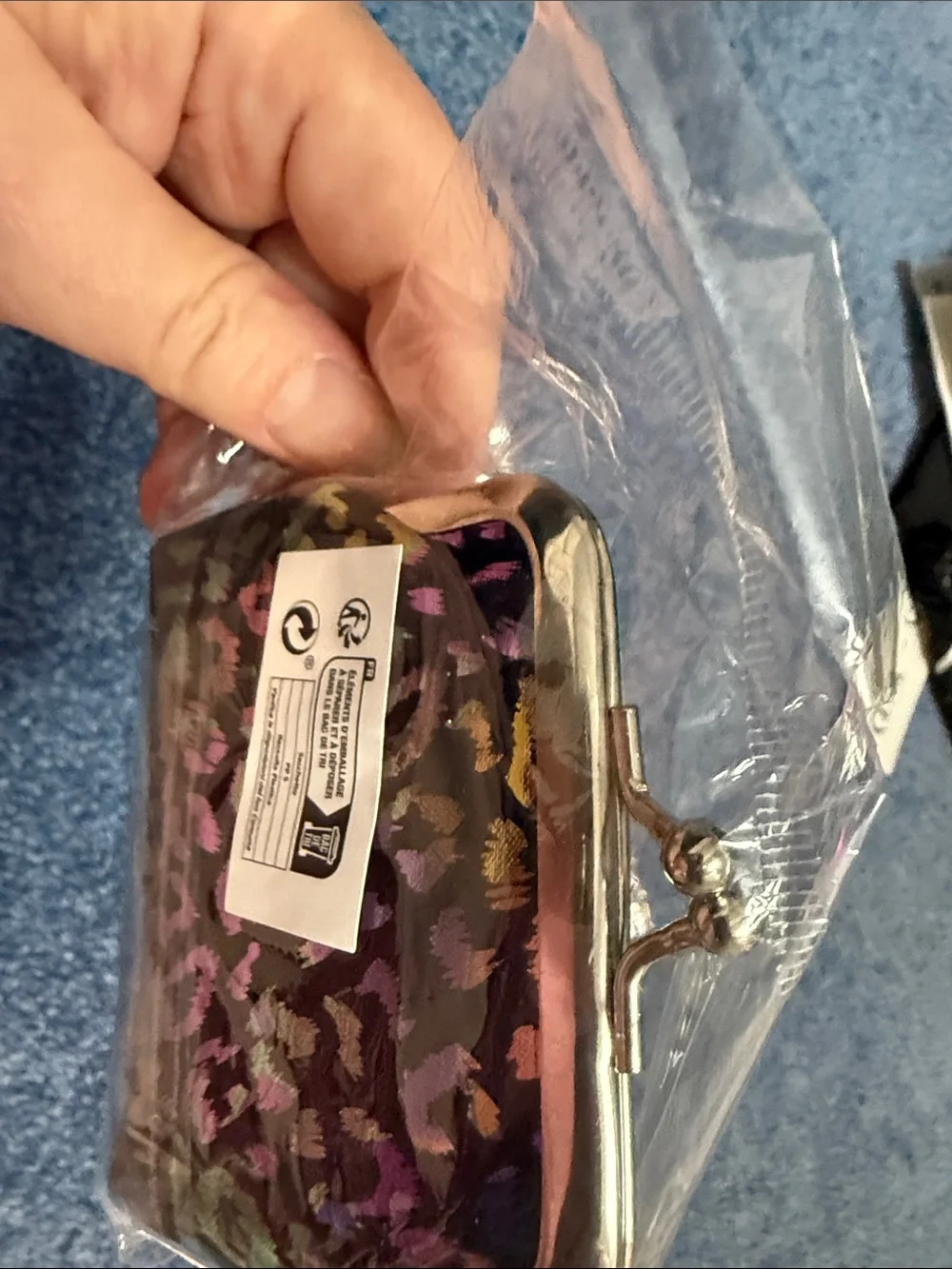 Source Unknown Black Multicolor Cosmetic Pouch & Accessories Set